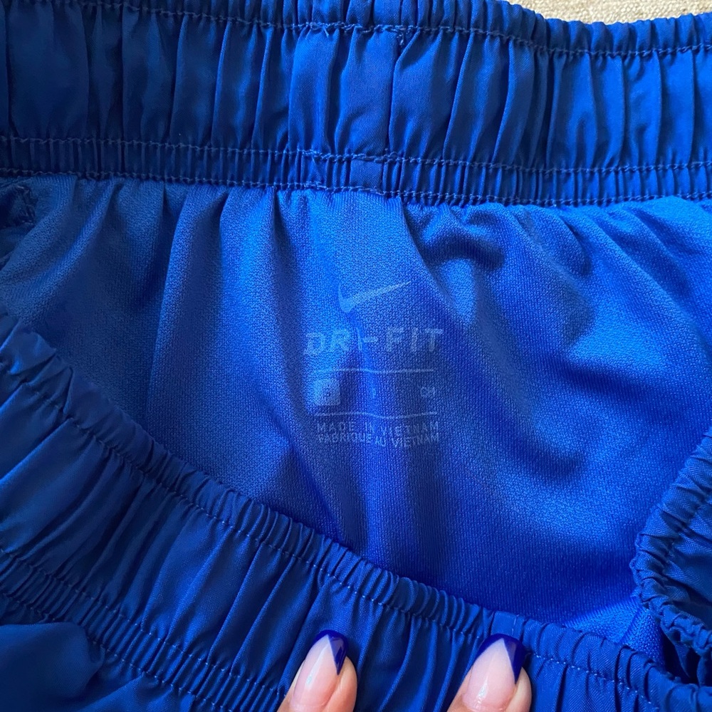Nike Dri Fit 4” lined shorts - Picture 3 of 3